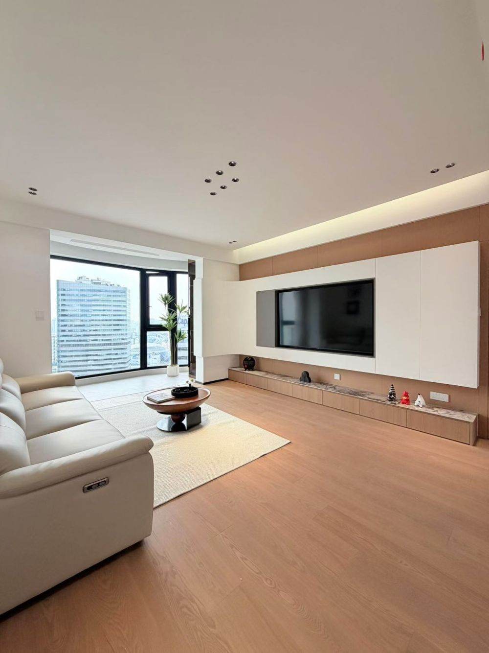 Housing image — Living Room