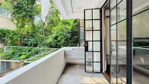 Housing image — Balcony