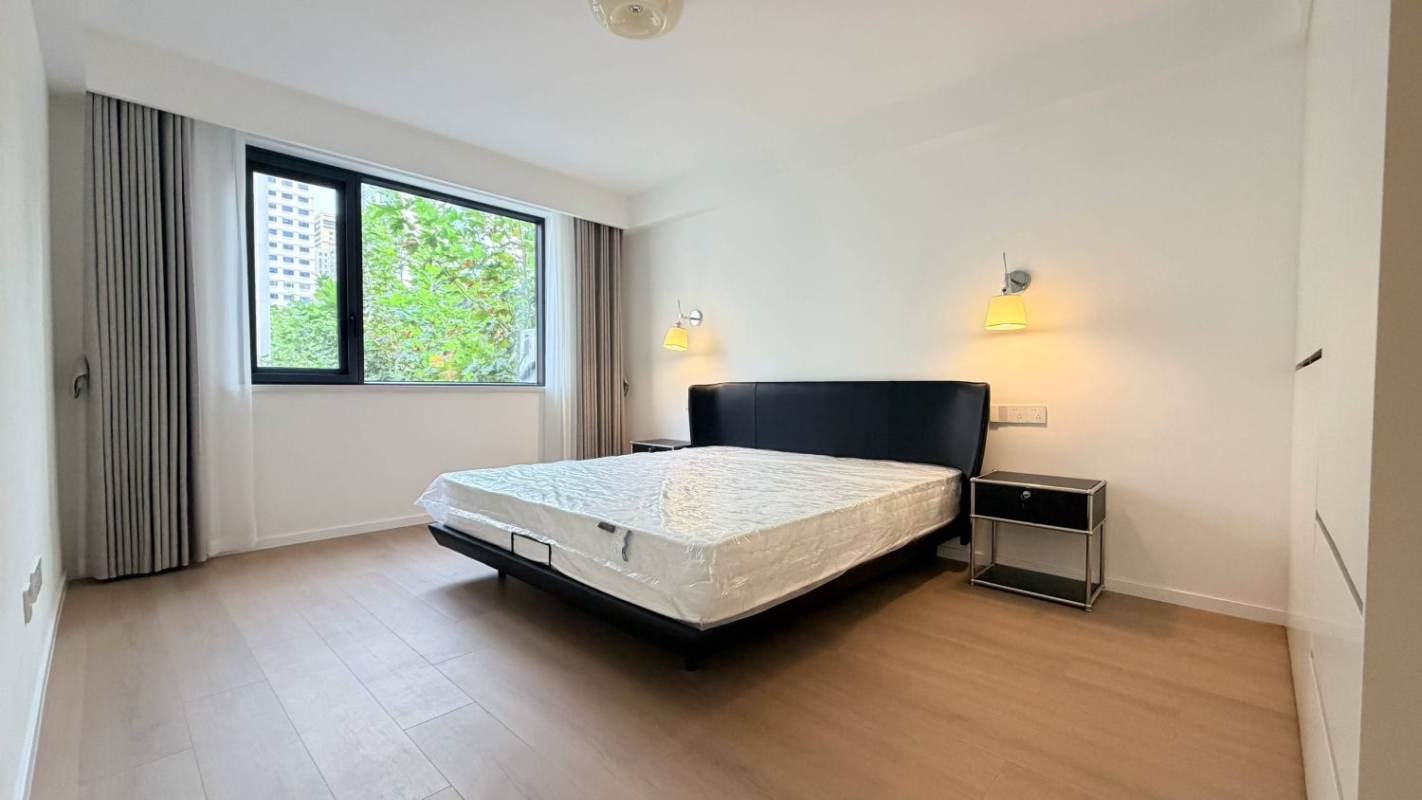 Housing image — Bedroom