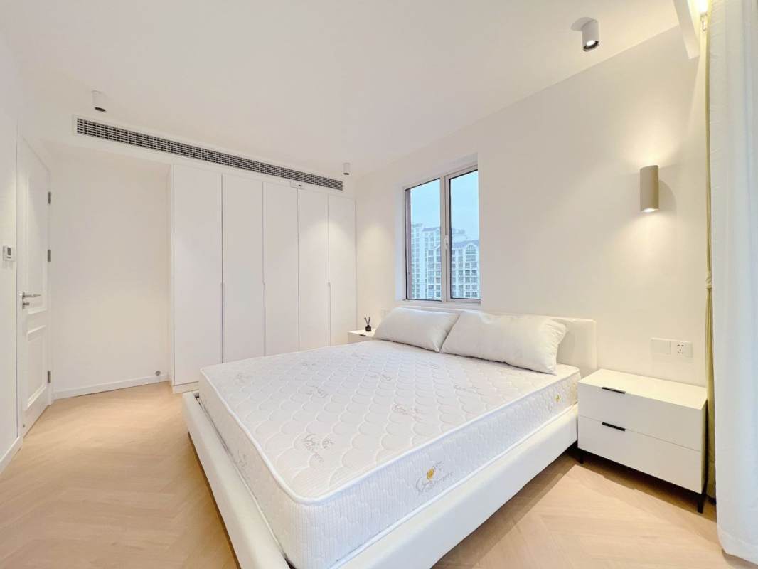 Housing image — Bedroom