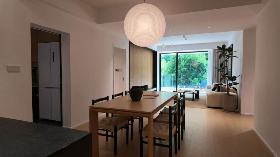 Housing image — Living Room