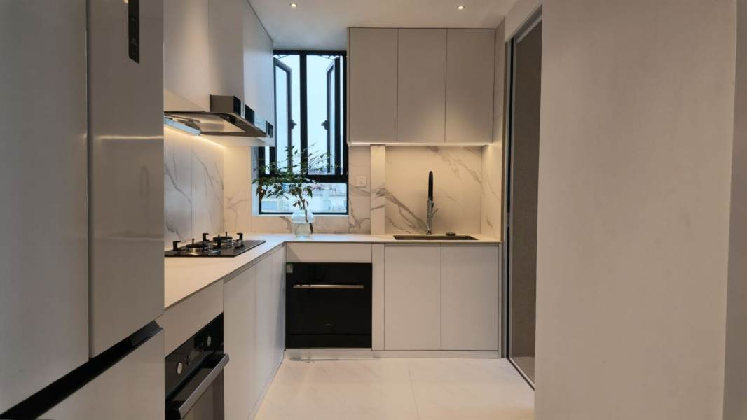 Housing image — Kitchen