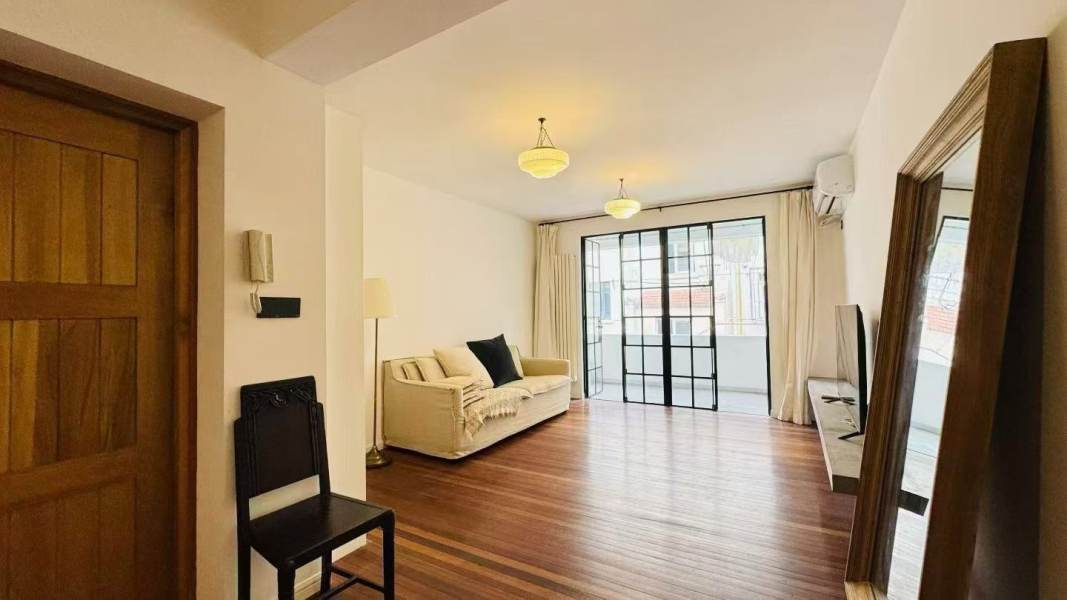 Housing image — Living Room