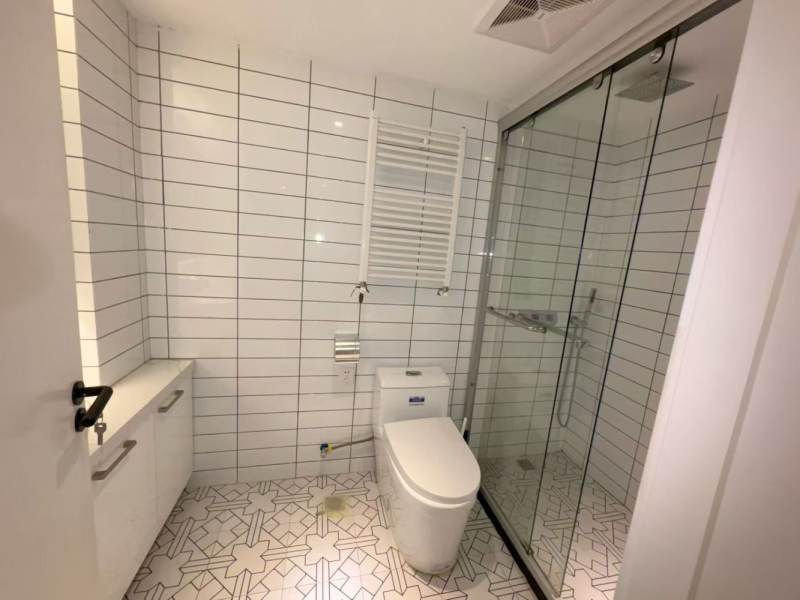 Housing image — Bathroom