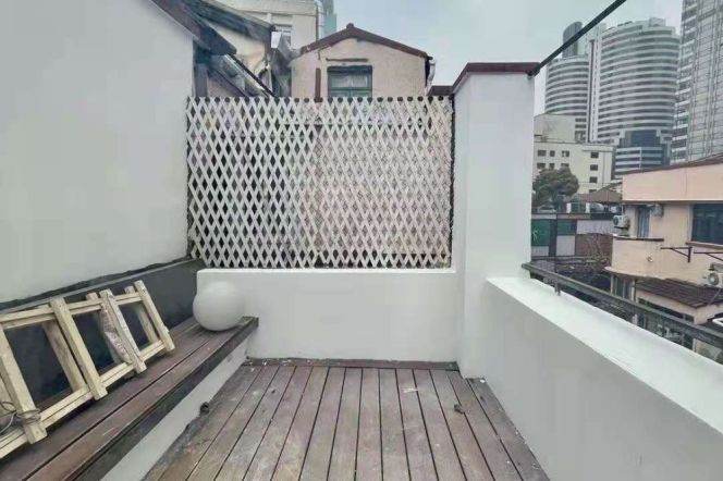 2BR Apartment near Plaza 66 with Terrace (L2/L12/L13)