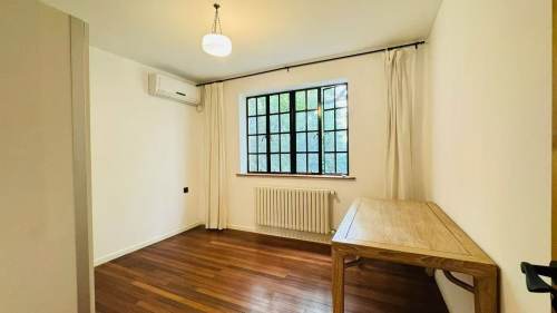 Housing image — Bedroom