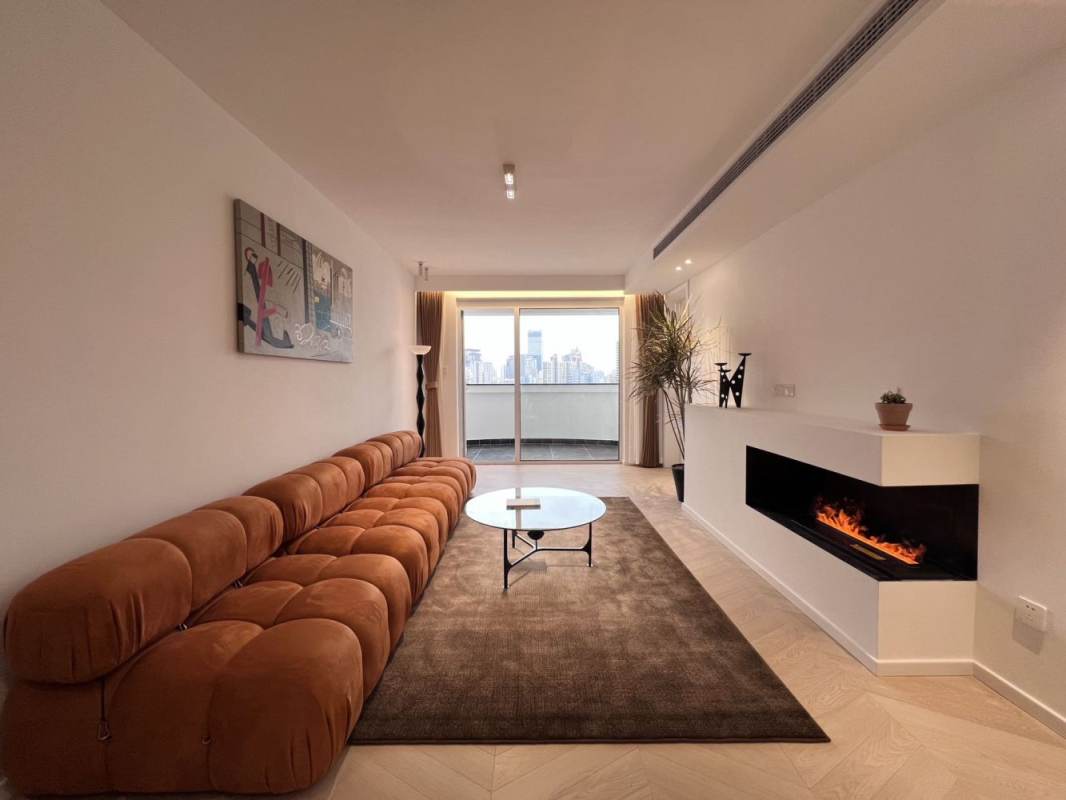 Housing image — Living Room