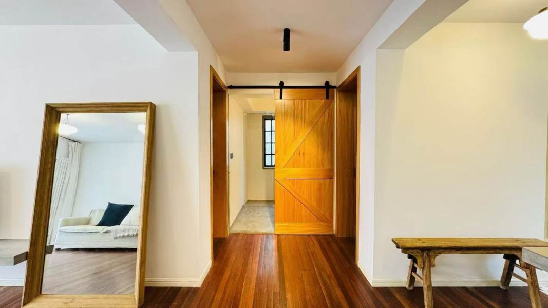 Housing image — Living Room