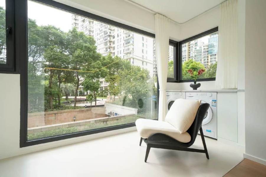 Housing image — Living Room