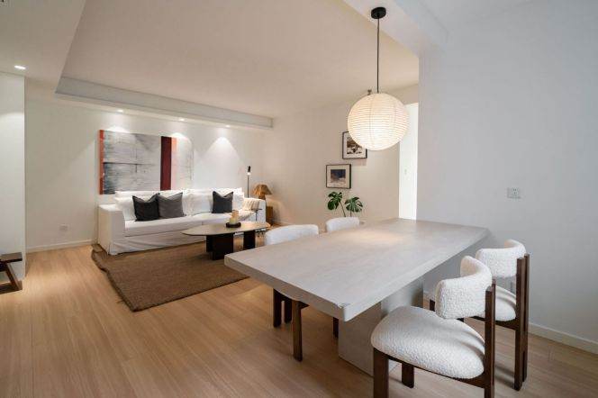 Spacious 2BR Apartment in Jing'an (L13)