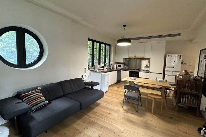 Spacious 2BR Heritage Apartment in Old Xuhui (L10)