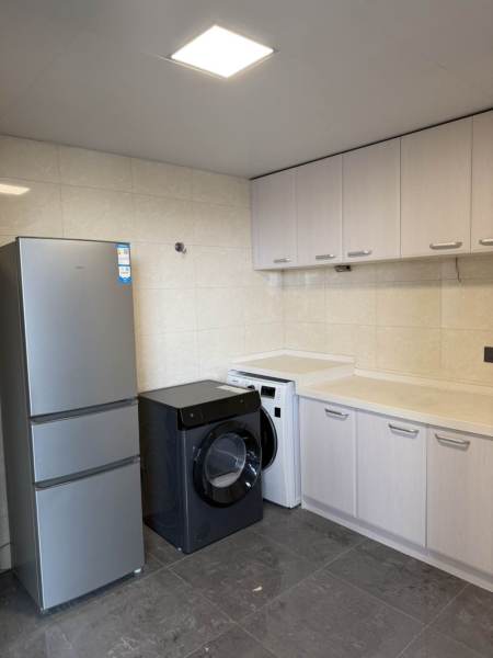 Housing image — Bathroom