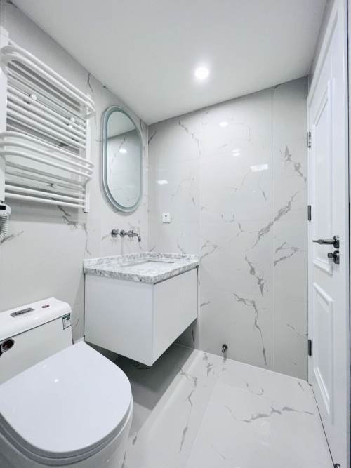 Housing image — Bathroom