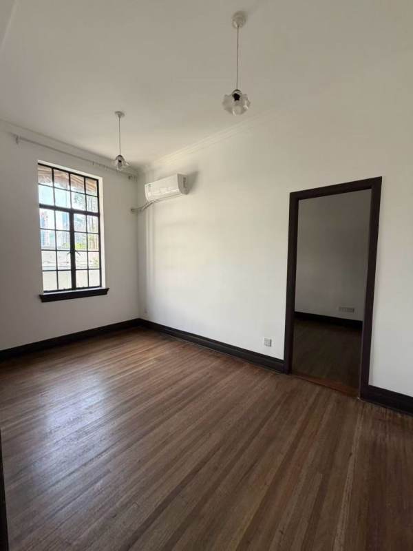 Housing image — Bedroom