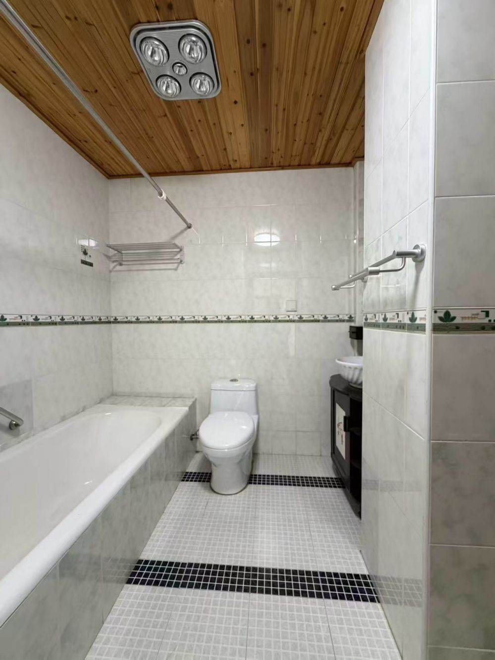 Housing image — Bathroom