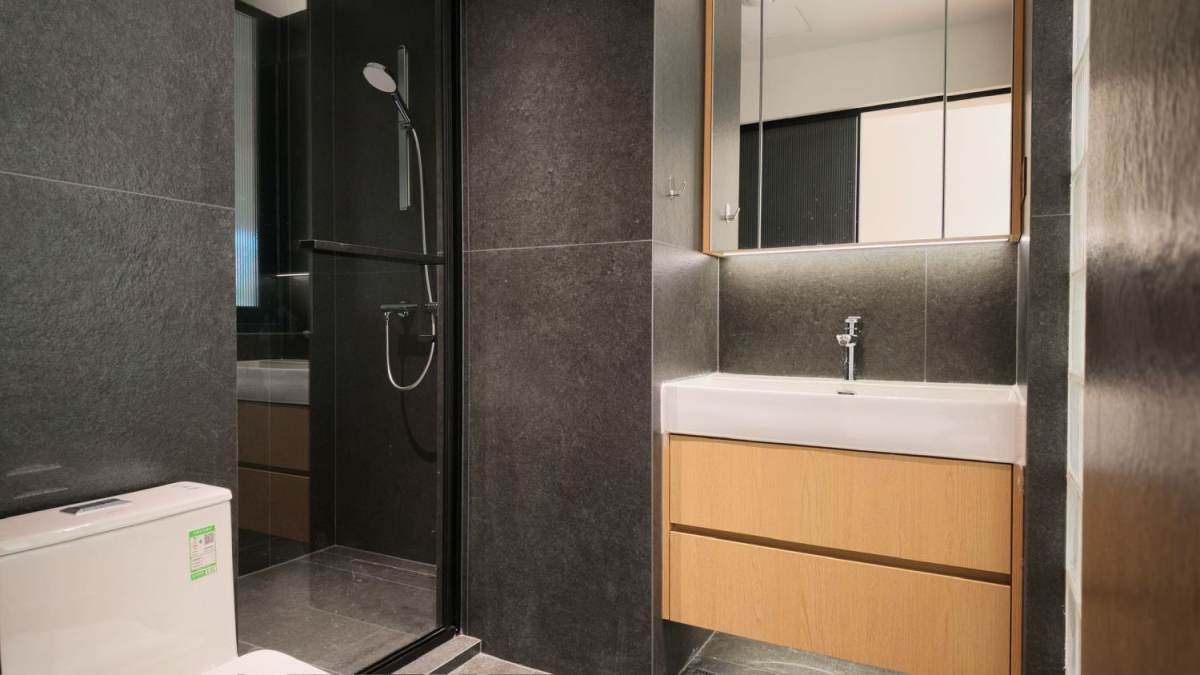 Housing image — Bathroom