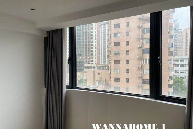 Spacious 1BR Apartment in Jing'an