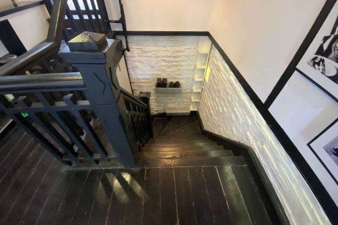 2BR Lane House near South Shaanxi Rd Metro with Terrace (L1/L10/L12)
