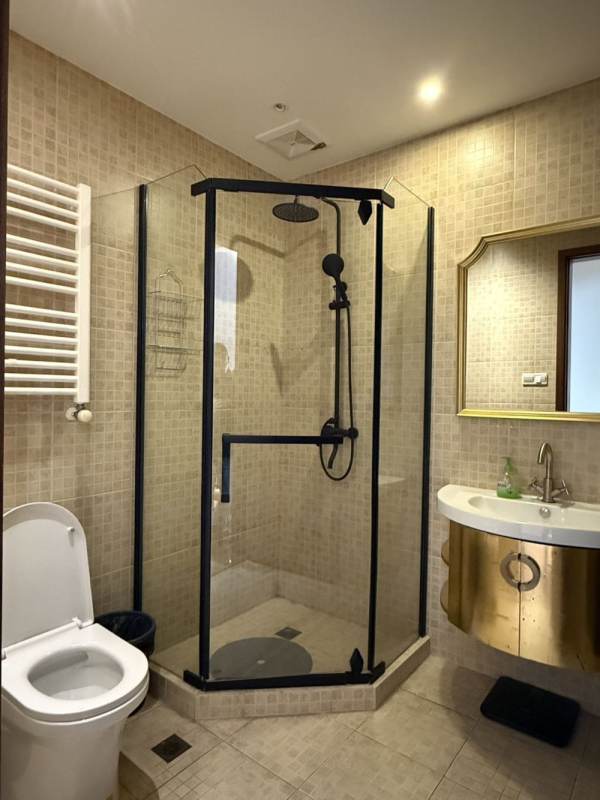 Housing image — Bathroom