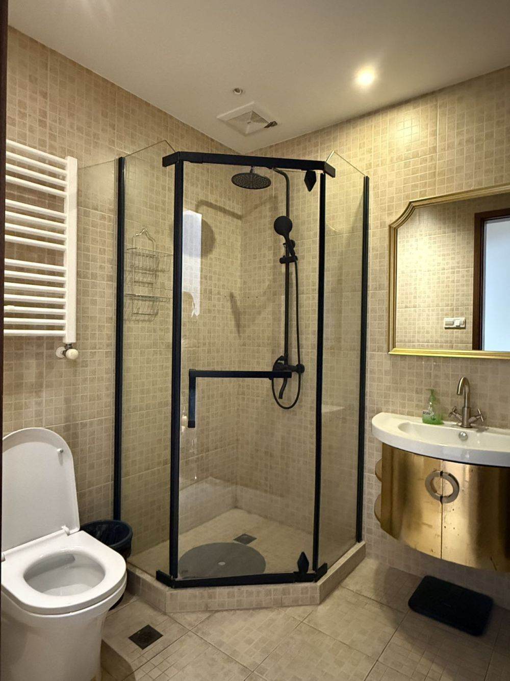 Housing image — Bathroom