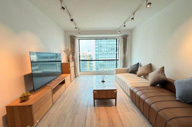 High-Floor 3BR Apartment at Joffre Garden with Floor-to-Ceiling Windows (L1/L10/L12)