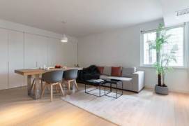 High-Floor 2BR Apartment near Xintiandi Metro (L9/L10/L13)