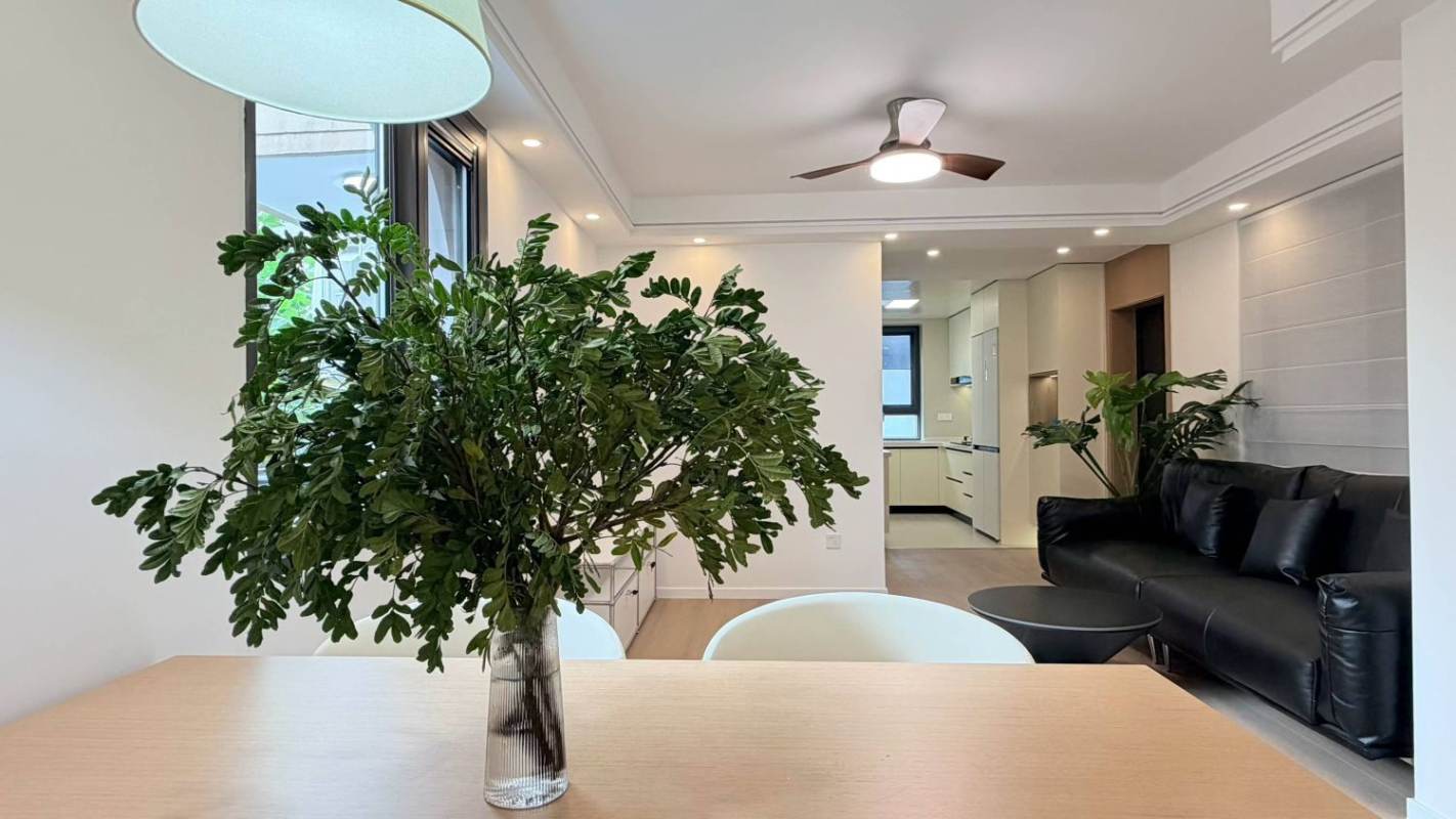 Housing image — Living Room