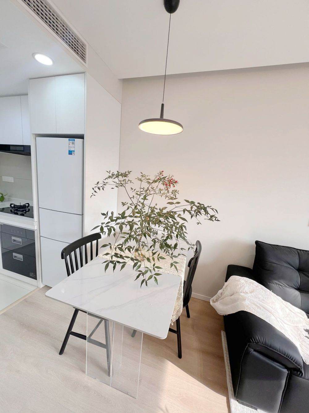 Housing image — Dining Area