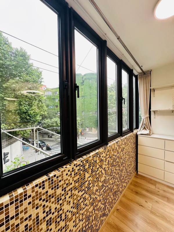 Housing image — Balcony