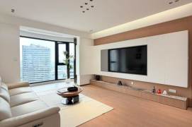 High-Floor High-Ceiling 3BR Apartment near Zhongshan Park with Outstanding View (L2/L3/L4)