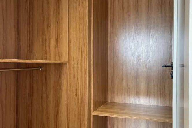 Spacious 1BR Apartment in Jing'an
