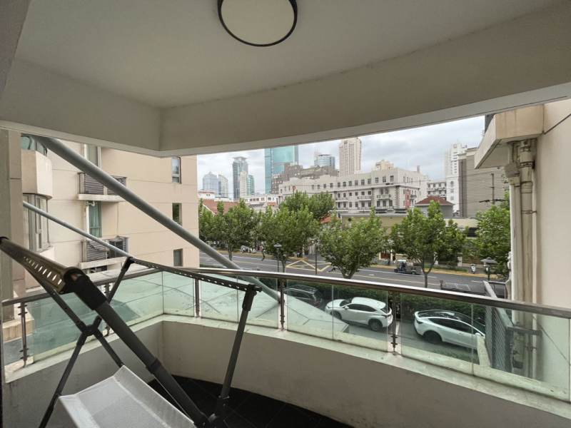 Housing image — Balcony
