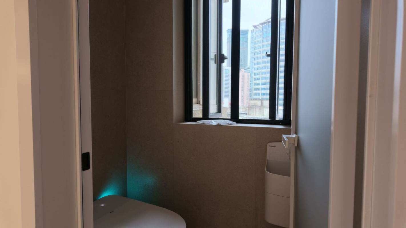 Housing image — Bathroom