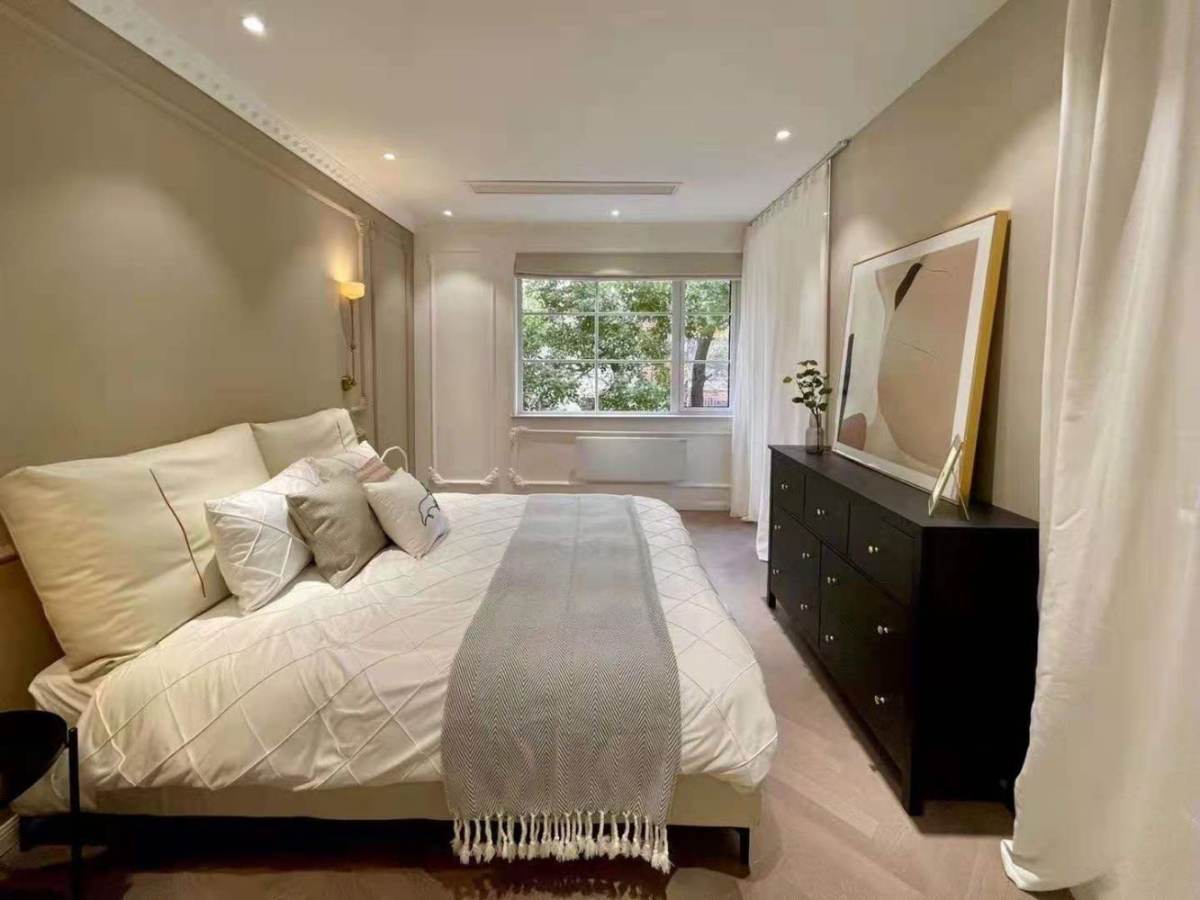 Housing image — Bedroom