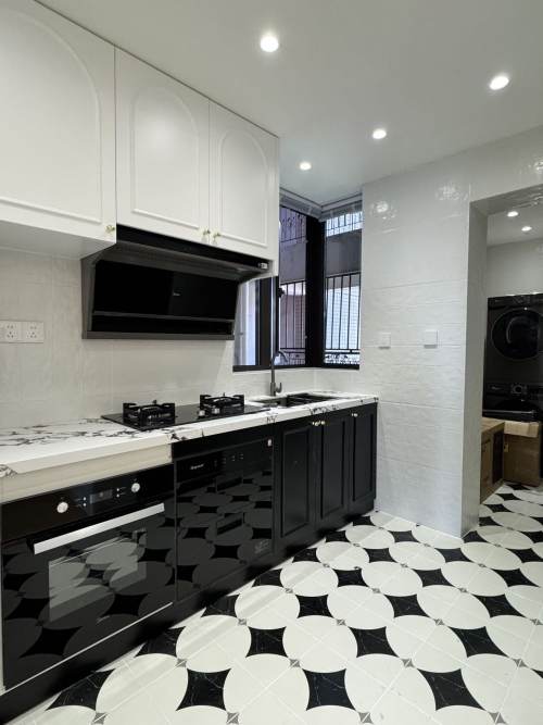 Housing image — Kitchen