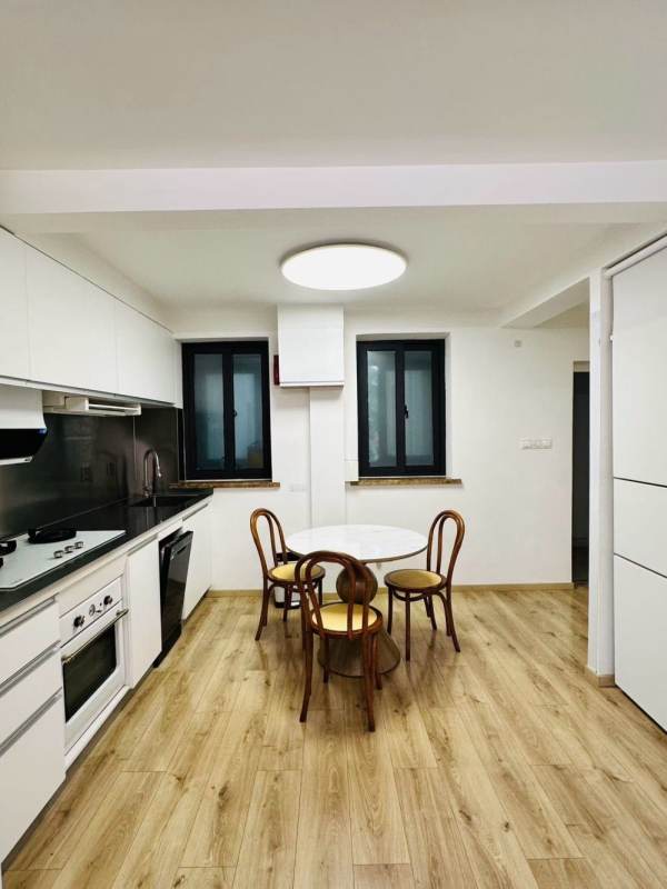 Housing image — Dining Area