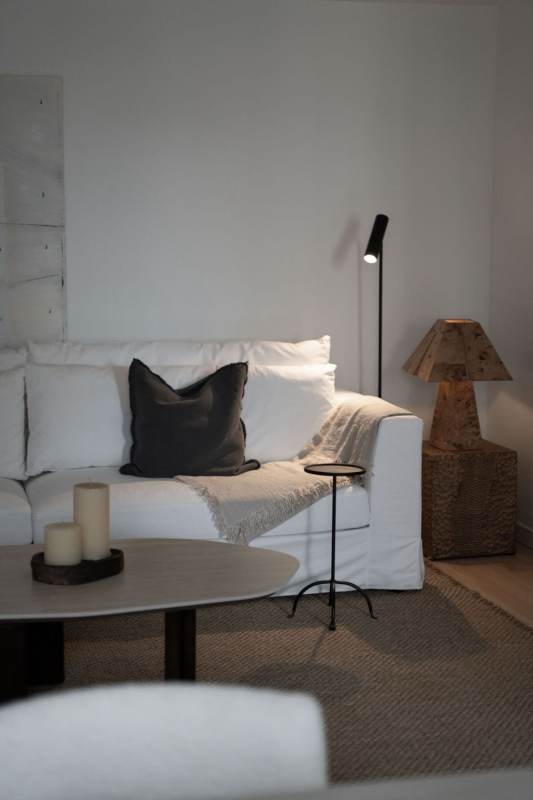 Housing image — Living Room