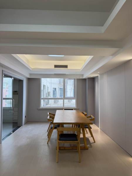 Housing image — Dining Area