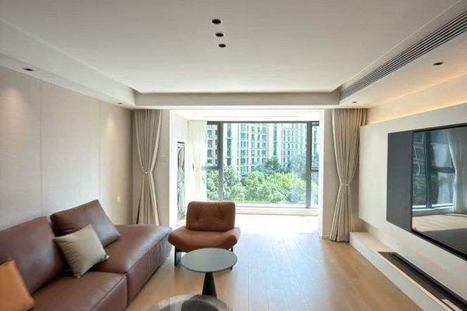 3BR Apartment near Longement Shopping Mall (L2/L3/L4)