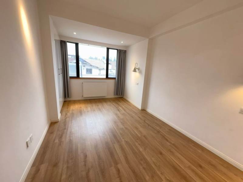 Housing image — Bedroom
