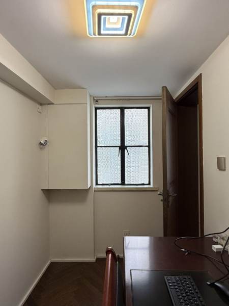 Housing image — Study