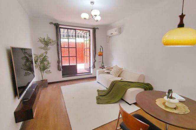 1BR Lane House in Jing'an with Terrace