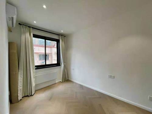 Housing image — Bedroom