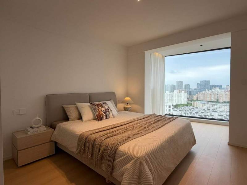 Housing image — Bedroom