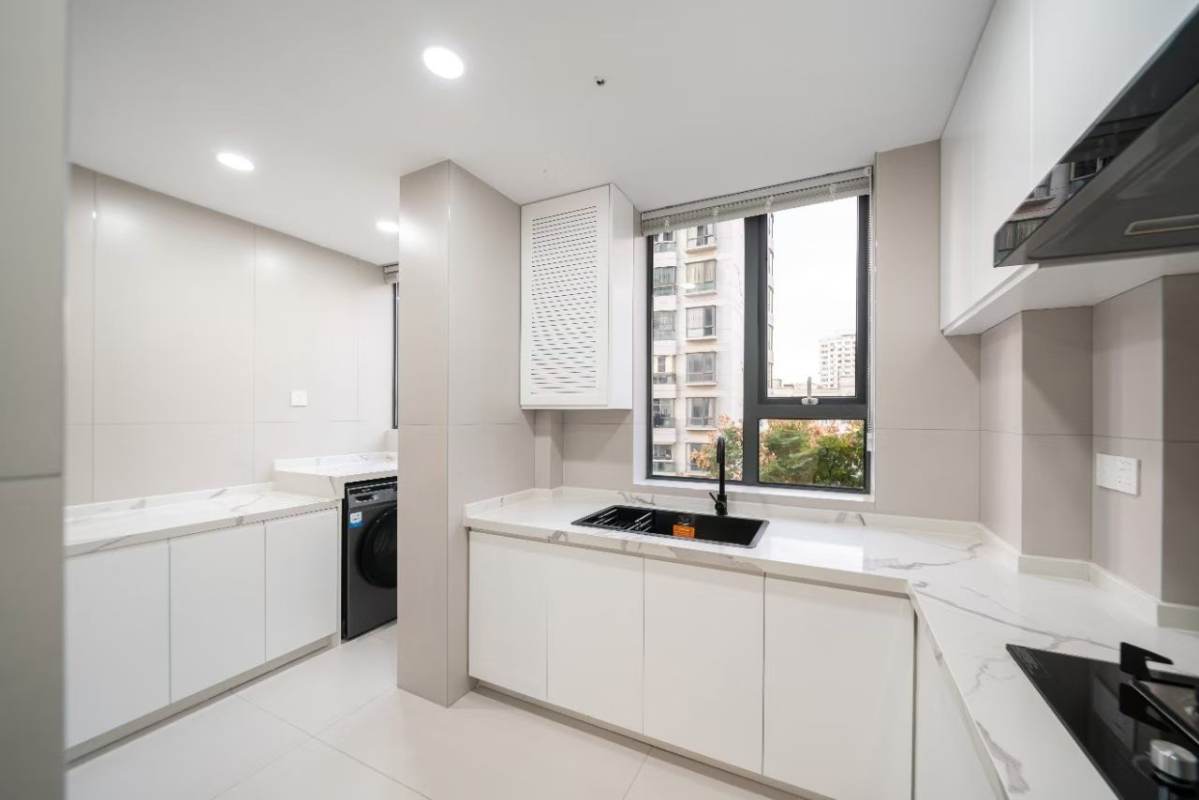 Housing image — Kitchen