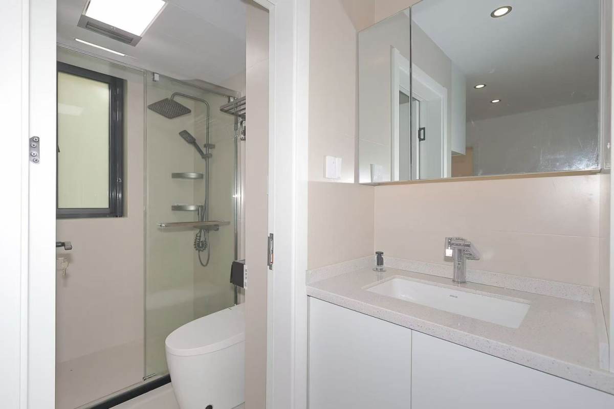 Housing image — Bathroom