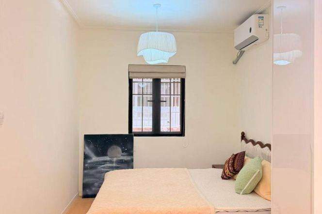 1BR Lane House near Jiaotong University Metro (L1/L10/L12)