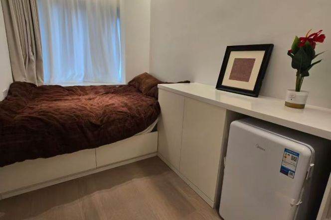1BR Apartment in Jing'an