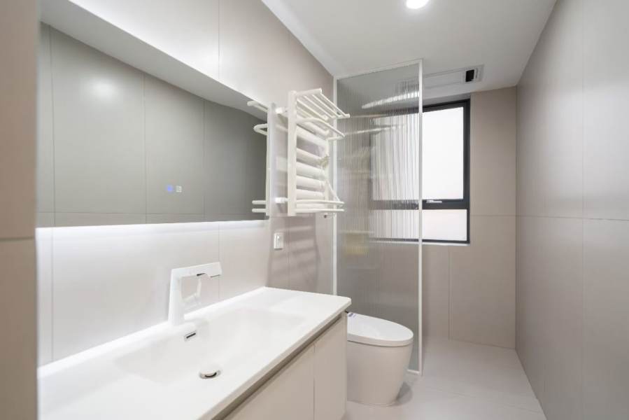 Housing image — Bathroom
