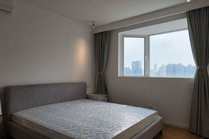 3BR Apartment in Xujiahui (L10/L11)